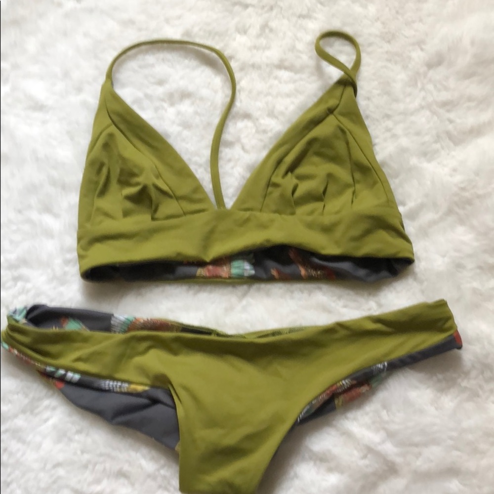 Boys + Arrows Xs reversible bikini raptor